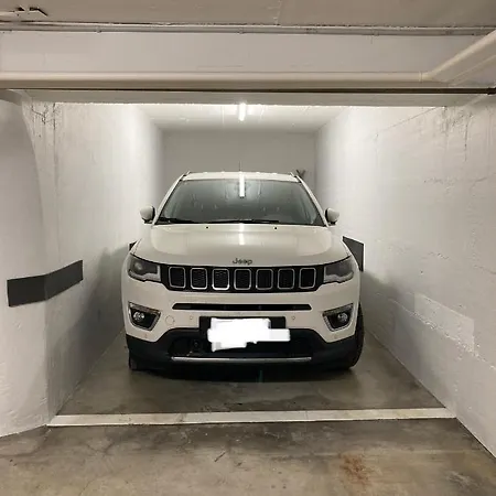 Renovated 5 Min To Montana Center *