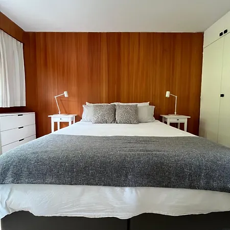 Renovated 5 Min To Montana Center *