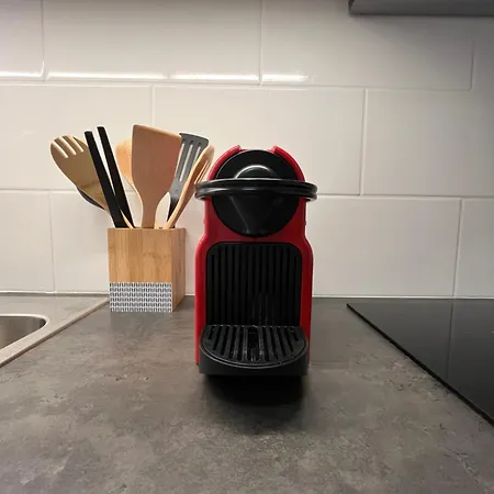 Renovated 5 Min To Montana Center * クラン