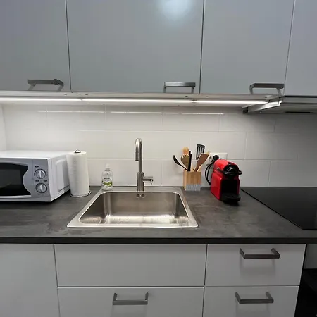 Renovated 5 Min To Montana Center Appartement
